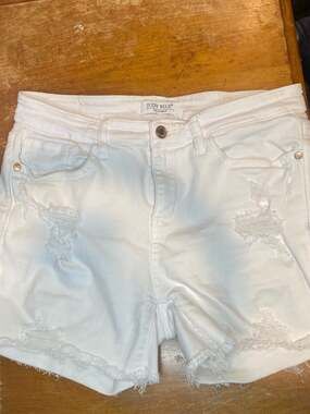 Judy Blue Distressed White Denim Shorts Size Medium